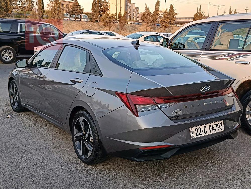 هیوندای ئەلەنترا